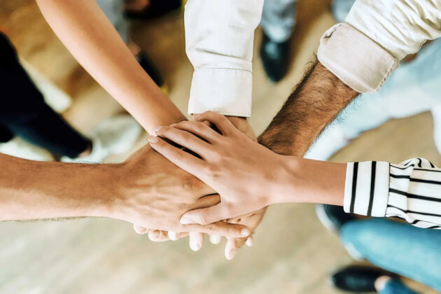 Social_responsibility_transparency_sustainability_51578_2400x1600px_W1476xH0